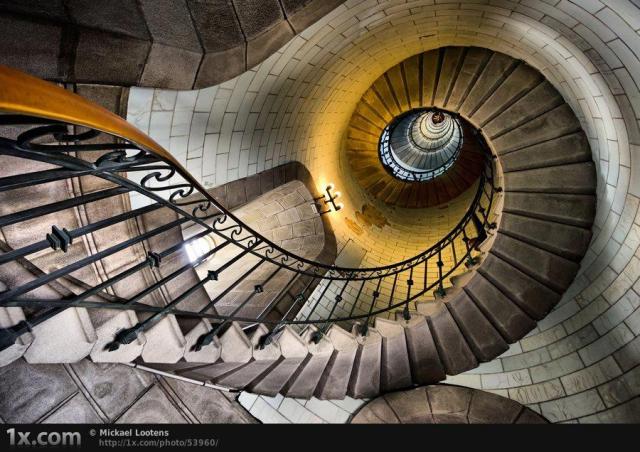 580313_362818250467274_1337062810_n