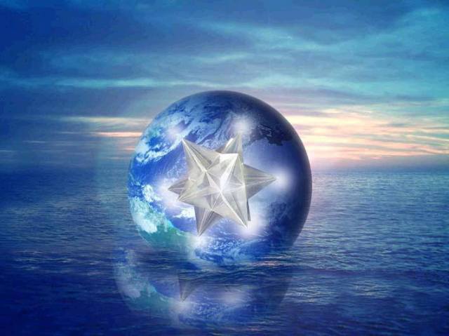 992832_10201322292757221_933402768_n (1)