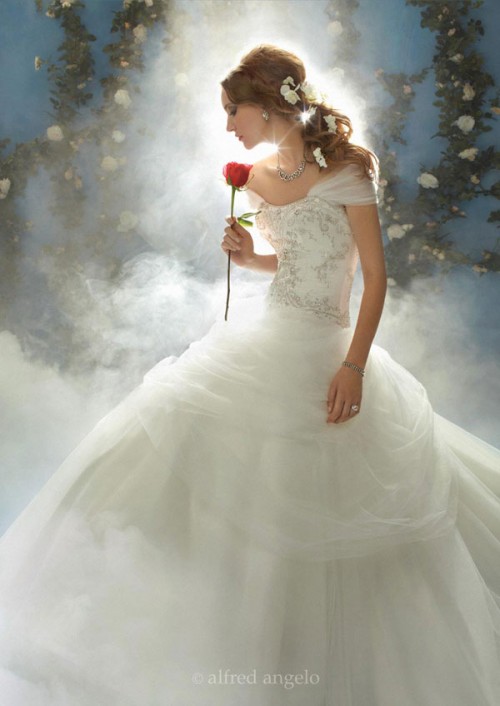Vestido-de-novia-inspirado-en-Bella-Foto-Alfred-Angelo-500x706