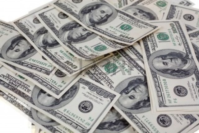 8293932-fondo-con-billetes-de-dolares-americanos