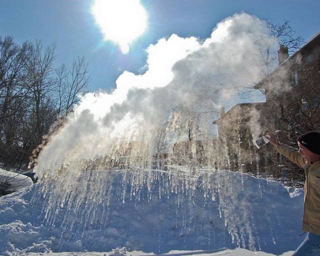 1526085_693495847361613_329160333_n