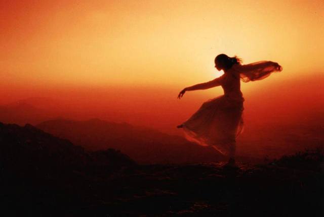 10001570_501063923335718_915592871_n