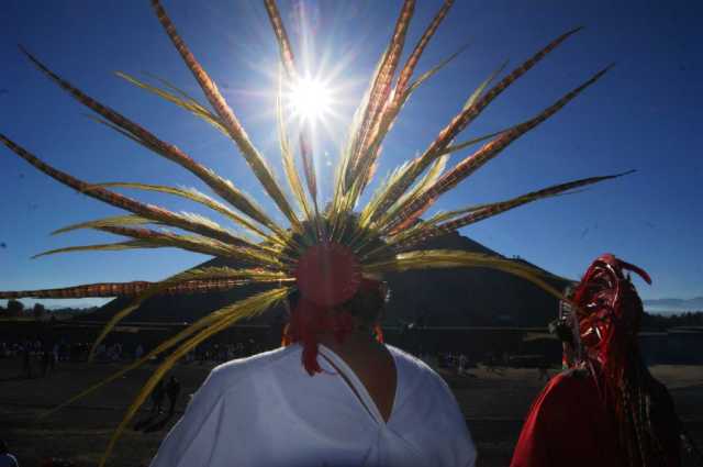 EQUINOCCIO-ZONA-ARQUEOLÓGICA-TEOTIHUACAN.-
