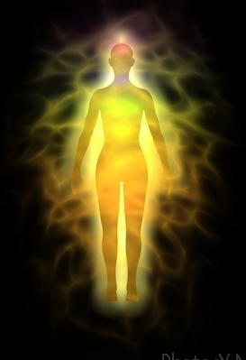 human-aura-woman-000169