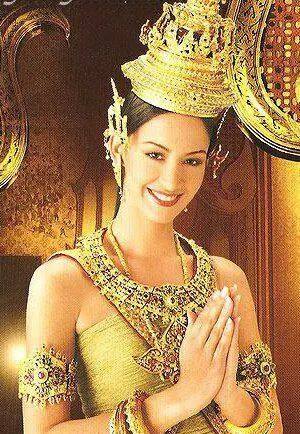 10721122_716100078439111_741356941_n