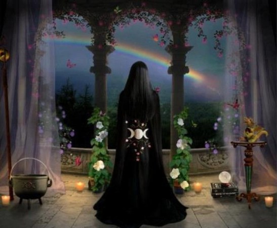 481814_467545053284213_304606780_n